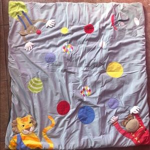 Baby floor blanket